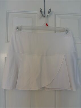 Tail White Women's Athletic Skort